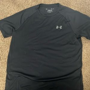 Adult small men’s under armor dry fit T-shirt